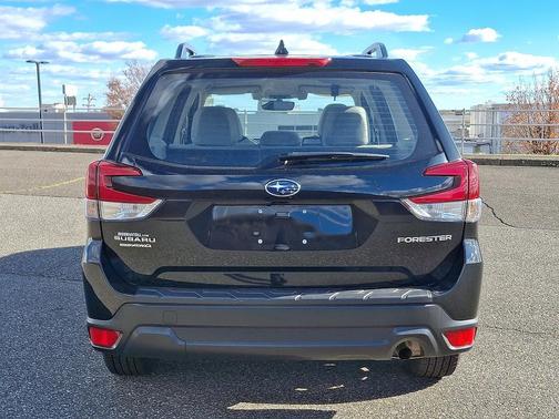 2021 Subaru Forester Base