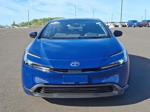 2023 Toyota Prius LE