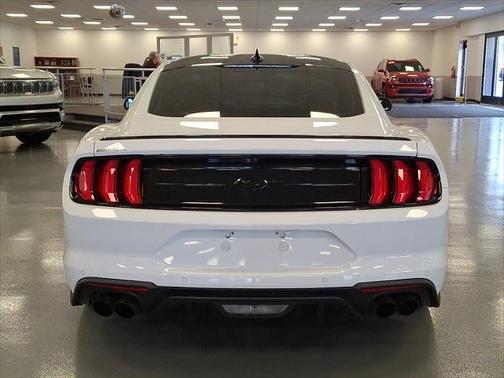 2022 Ford Mustang EcoBoost Premium
