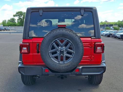 Firecracker Red Clearcoat - PRC 2025 Jeep Wrangler Sport S