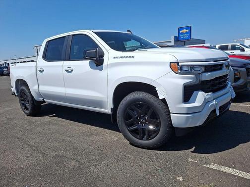 Summit White 2026 Chevrolet Silverado 1500 RST