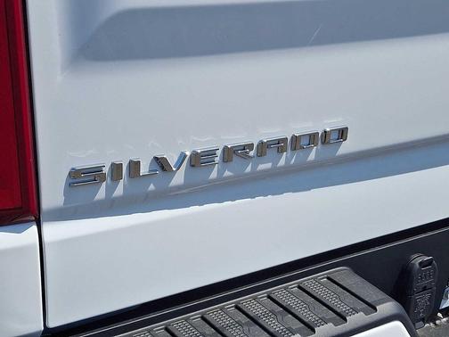 Summit White 2026 Chevrolet Silverado 1500 RST