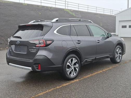 2022 Subaru Outback Touring