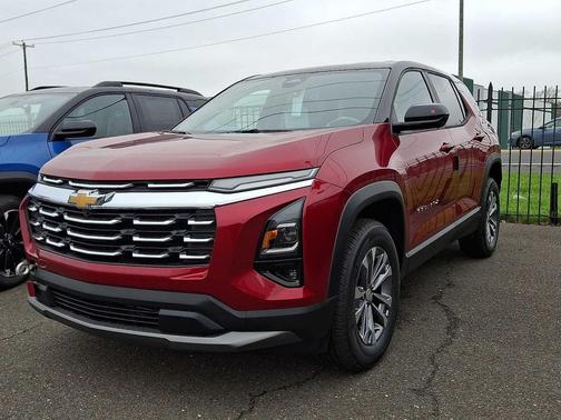 Radiant Red Tintcoat 2026 Chevrolet Equinox 1LT