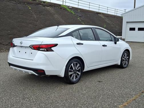 2025 Nissan Versa 1.6 S