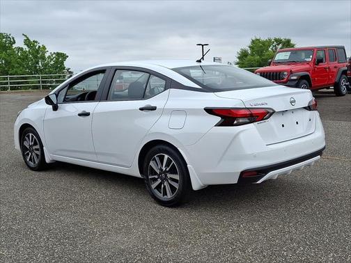 2025 Nissan Versa 1.6 S