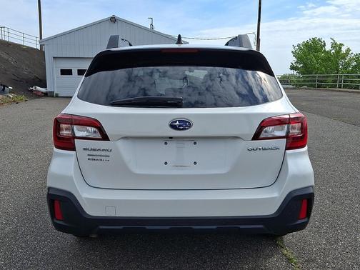 Crystal White Pearl - WH1 2019 Subaru Outback 2.5i Limited
