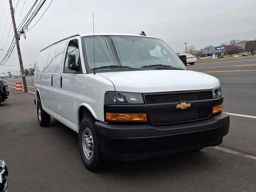 2025 Chevrolet Express 2500 RWD 2500 Extended Wheelbase WT