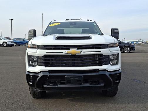 2024 Chevrolet Silverado 2500 Custom
