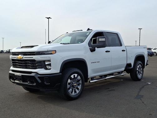 2024 Chevrolet Silverado 2500 Custom