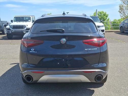 2022 Alfa Romeo Stelvio Ti