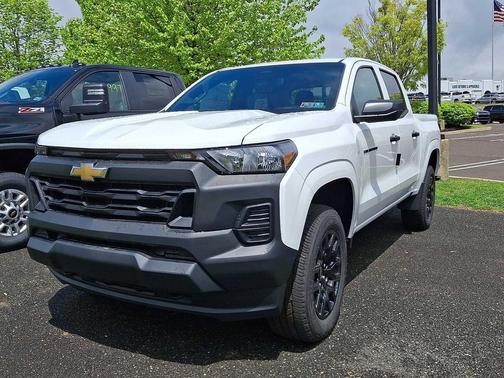 Summit White 2026 Chevrolet Colorado WT