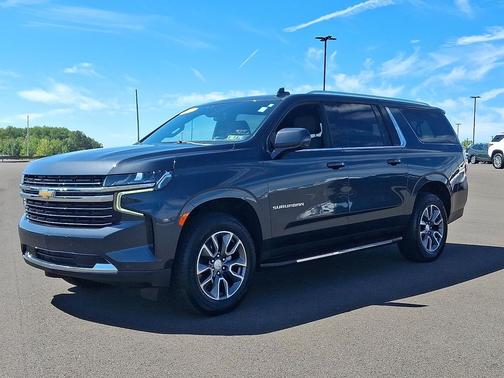 2022 Chevrolet Suburban LT