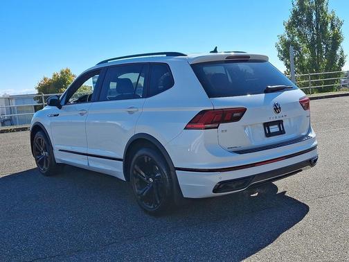 2023 Volkswagen Tiguan 2.0T SE R-Line Black 4MOTION