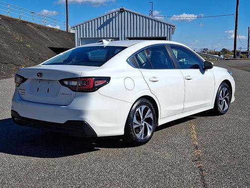 2022 Subaru Legacy Premium