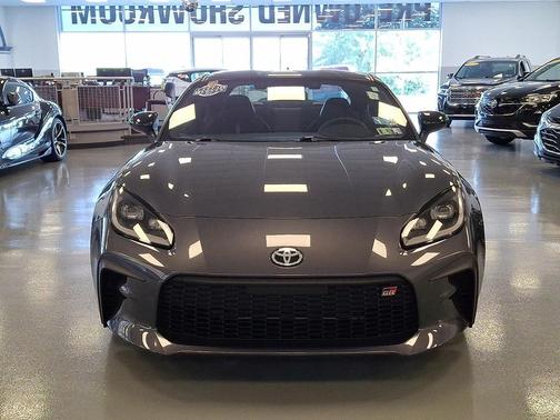 2024 Toyota GR86 Premium