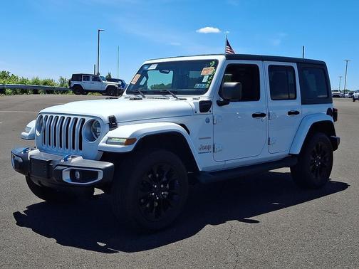 Bright White Clearcoat - PW7 2023 Jeep Wrangler 4xe Sahara