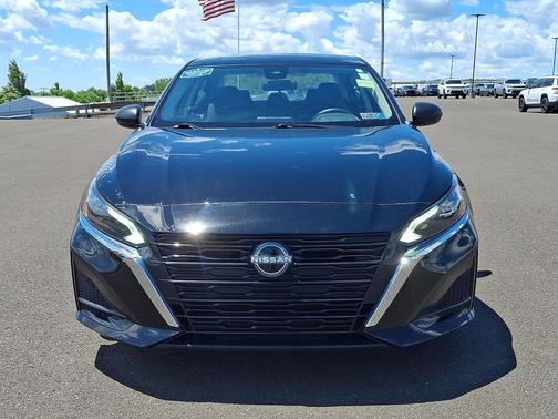 Super Black - KH3 2025 Nissan Altima SV FWD