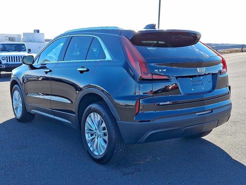 2024 Cadillac XT4 Luxury