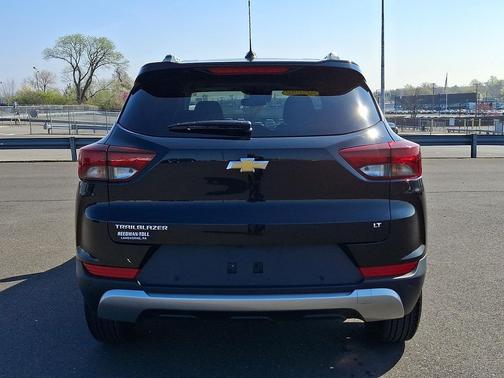 Mosaic Black Metallic - GB0 2023 Chevrolet Trailblazer LT