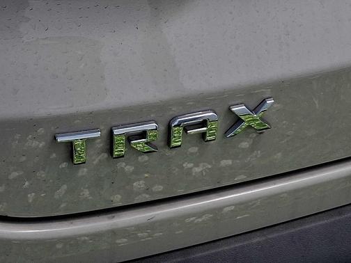White Sands 2026 Chevrolet Trax FWD ACTIV