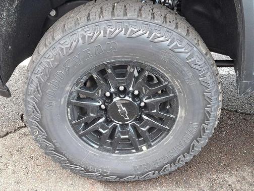 2026 Chevrolet Silverado 2500 Crew Cab, Standard Bed, XR2, 4WD