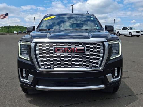 Onyx Black - GBA 2022 GMC Yukon XL Denali