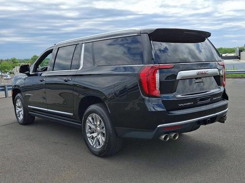 Onyx Black - GBA 2022 GMC Yukon XL Denali