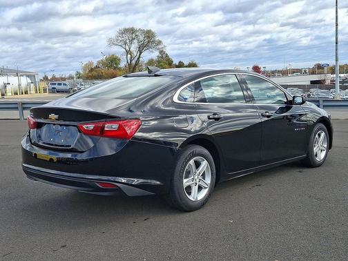 2022 Chevrolet Malibu 1LS