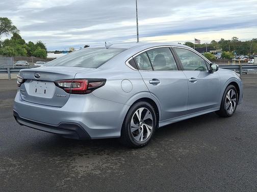 2022 Subaru Legacy Premium