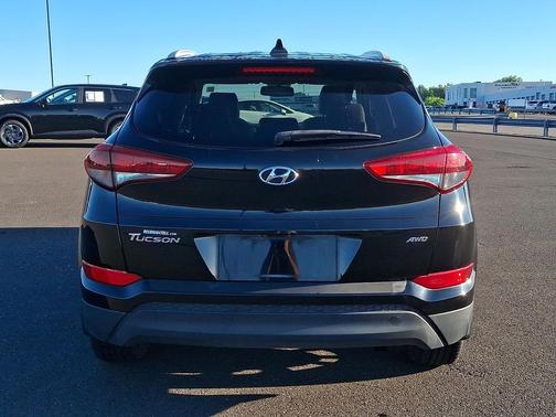 Black Noir Pearl - NKA 2017 Hyundai TUCSON SE Plus