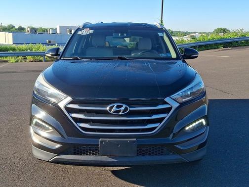 Black Noir Pearl - NKA 2017 Hyundai TUCSON SE Plus