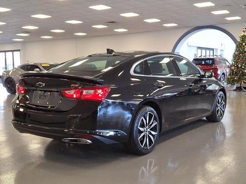 2024 Chevrolet Malibu FWD RS