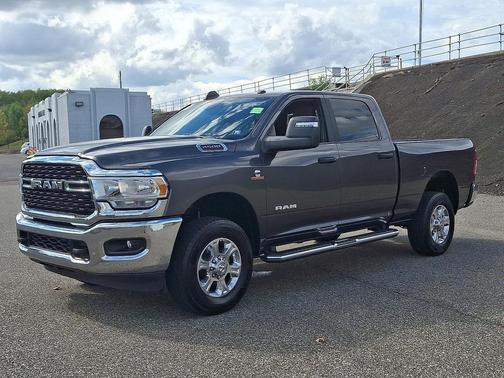 2023 RAM 2500 Big Horn Crew Cab 4x4 6'4' Box