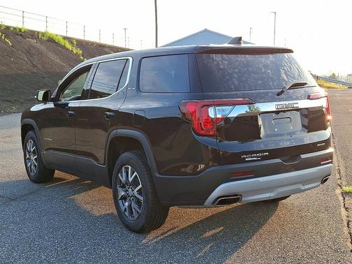 2022 GMC Acadia AWD SLE