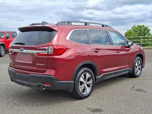 2024 Subaru Ascent Premium 8-Passenger