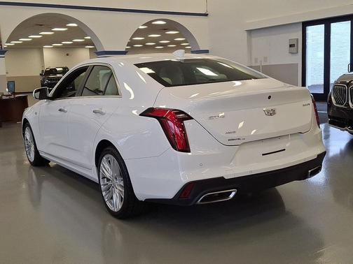 2024 Cadillac CT4 Premium Luxury
