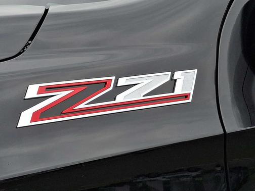 Black 2026 Chevrolet Suburban Z71, 4WD