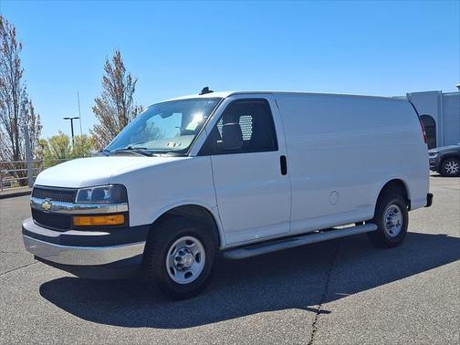 2022 Chevrolet Express 2500 RWD 2500 Regular Wheelbase WT
