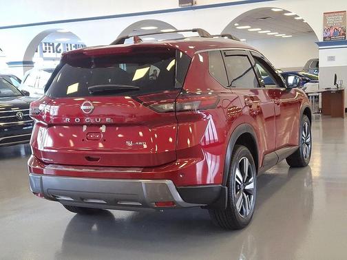 2024 Nissan Rogue SL