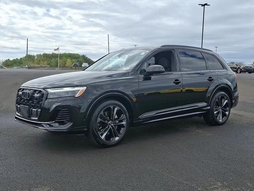 2025 Audi Q7 55 Premium Plus