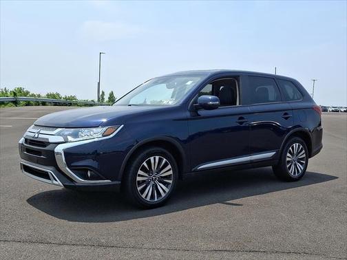 2020 Mitsubishi Outlander SE