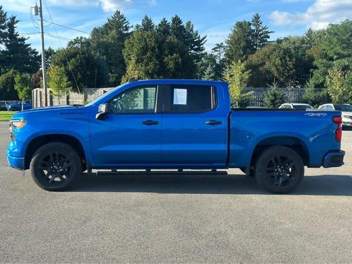 Glacier Blue Metallic 2023 Chevrolet Silverado 1500 Custom