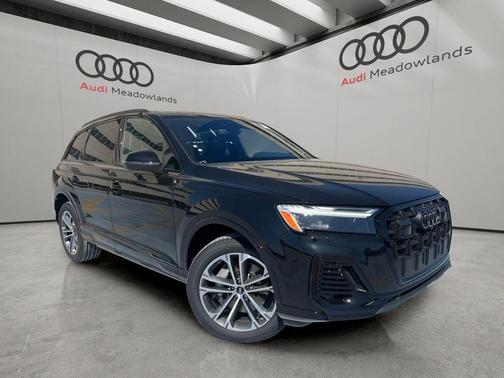 Mythos Black Metallic 2026 Audi Q7 45 Premium