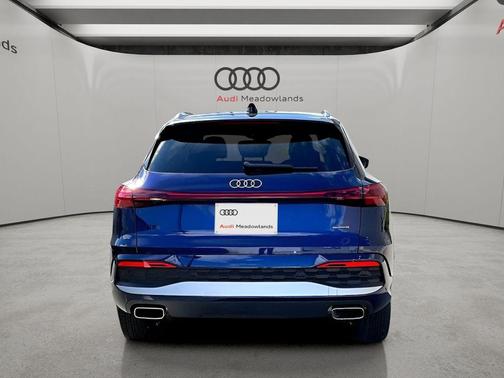 Blue Metallic 2025 Audi Q5 Premium TFSI quattro S tronic