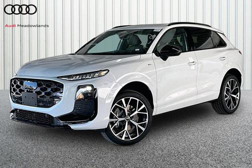 Glacier White Metallic 2026 Audi Q3 S line