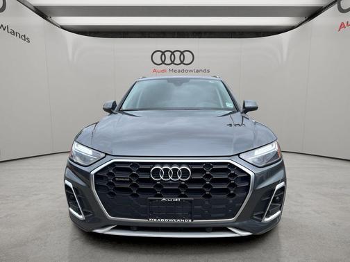 Daytona Gray Pearl 2023 Audi Q5 45 S line Premium Plus
