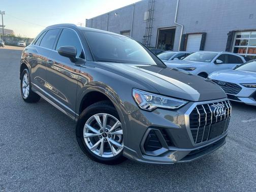 Chronos Gray Metallic 2024 Audi Q3 Premium 45 TFSI S line quattro Tiptronic