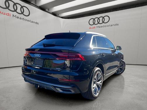 Mythos Black Metallic 2023 Audi Q8 55 Premium Plus