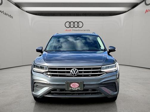 Platinum Gray Metallic 2023 Volkswagen Tiguan 2.0T SE 4MOTION